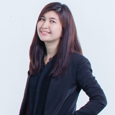 นิพาดา ไตรรัตน์