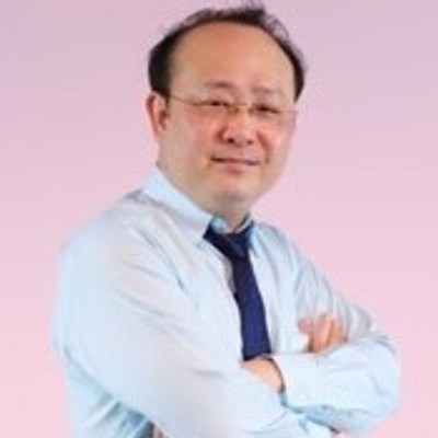 ประกอบ กรณีกิจ